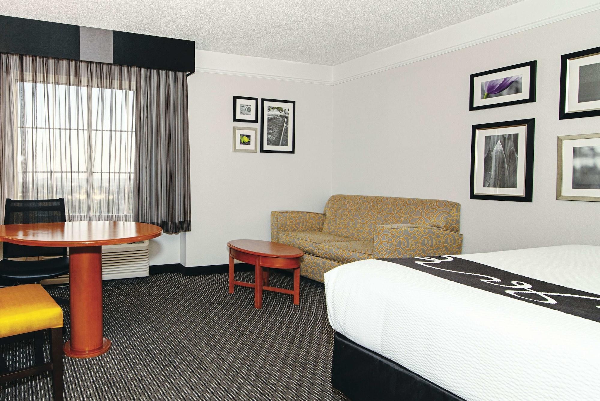 La Quinta Inn & Suites By Wyndham Ontario Airport Ngoại thất bức ảnh