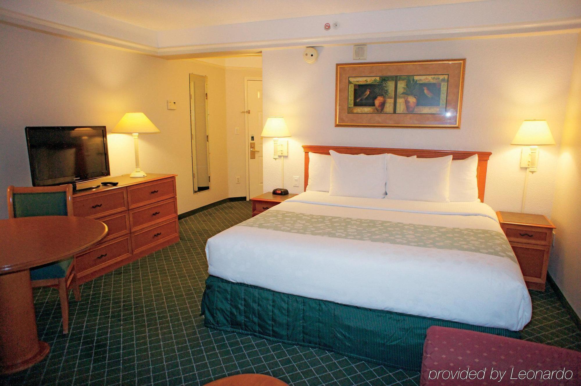 La Quinta Inn & Suites By Wyndham Ontario Airport Ngoại thất bức ảnh