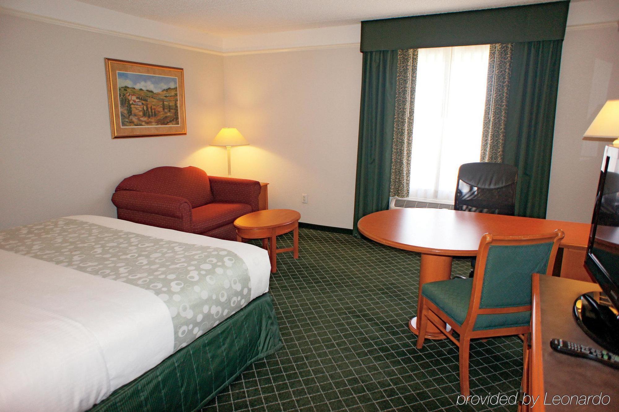 La Quinta Inn & Suites By Wyndham Ontario Airport Ngoại thất bức ảnh
